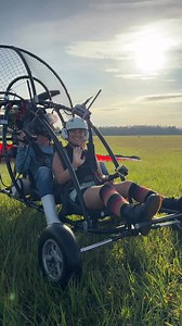 🎥 Tandem Flight Magic!Another unforgettable moment in the sky with Instructor Jonathan ✨No experience needed — just the courage to take off!🚀 Ready to fly? Comment “FLY” below or send us a message to book your Introductory Tandem Flight!#ParamotorOrlando #TandemFlight #LearnToFly #AdventureAwaits #PPG #BucketListExperience #florida #whattodoinorlando | Paramotor Orlando