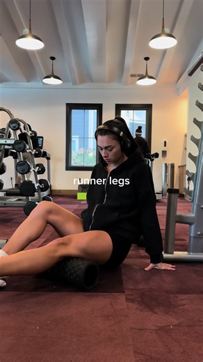 If you’re a runner and don’t do some variation of these exercises, please do🙏 This was a runners leg day targeting stability, accessory muscle endurance, and a little plyo Exercises: - KB hip flexion - Seated KB dorsiflexion - Single leg step up - Single leg calf raise - Iso lunge KB pass with calf raise (brutal but great for ankle stability with loading) - Single leg box hops (these will test your coordination for sure) - Copenhagen dips (also brutal but need those adductors trained) All dosed