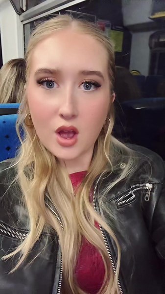 what we do on the train on the way to @gracie abrams concert #manchester #Cooplive #gracieabrams #secretofustour #foryoupage #fyp #foryou @Sophie Hill