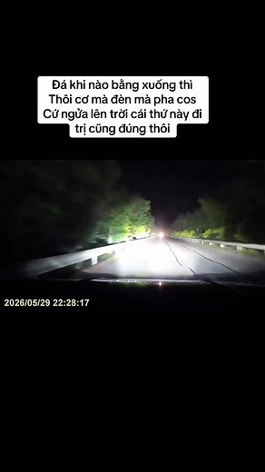Tầm cỡ này pha mạnh cỡ nào cũng phải xuống thôi ! Công nhận phê hơn cả phim hành động bọn china ghê thật #xuhuong #trosang #h4s #s4 #fypシ