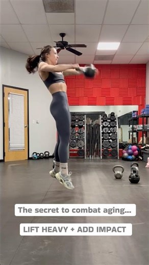 Kettlebell training 🐐 IMPROVE BONE DENSITY WORKOUTS !!! #kettlebell #workoutshorts #trainsmart