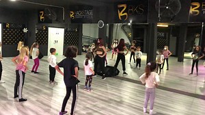 COMERCIAL KIDS Ilaria Zingarella Lunes y miércoles ⏰16:45 | Backstage Dance Studio | Facebook