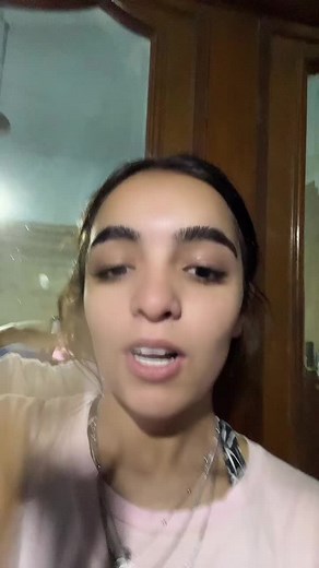 MI HERMANA LE ELIGE LA ROPA A MI PRIMO