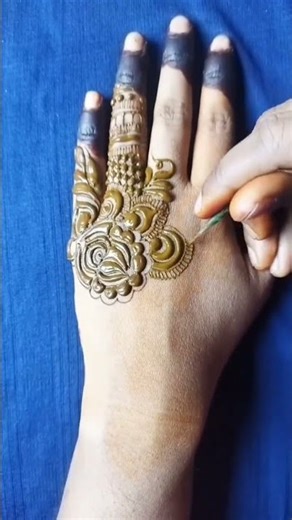 back side mehndi design😍✨#tutorial #mehndi#henna#hennadesign#ytshorts #shorts#shortsfeed#viralvideo