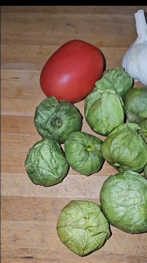 Salsa verde en molcajete. Here is one of the salsa recipes I said I would make for you @Yeah noooooo I will add a picture of the plate I made to accompany this salsa in the comments. Hope you enjoy.