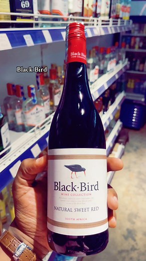 Black Bird Sweet Red Wine: Refreshing Celebration Drink with Aromatic Flavor