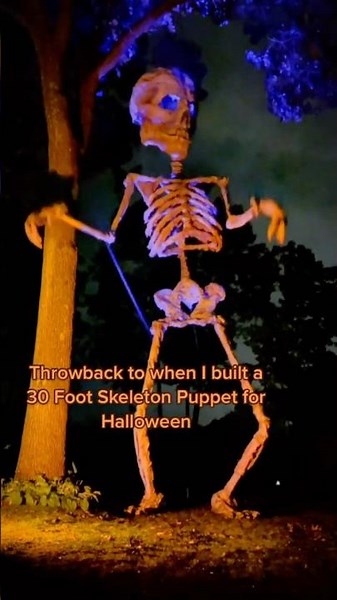30 Foot Skeleton Halloween Puppet