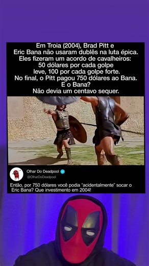Em Tróia (2004), Brad Pitt e Eric Bana literalmente lutaram um contra o outro por dinheiro! 😱