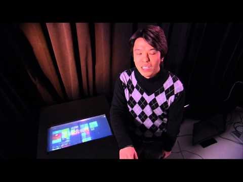 Floating Display: Visual cues for gestural interactions