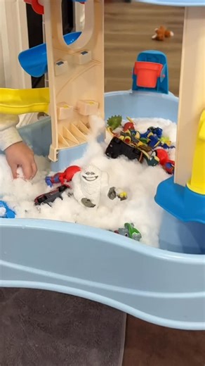 Alexis Mae Dennis on Instagram: "It was sooo cold and the boys wanted to play so we brought in the water table and filled it up with snow, added toys and had so much fun! Highly suggest if you have littles doing this!! But wipe and warm hands often so they don’t get too cold! 🥶 ☃️🏂 #kids #snowfun #mom #creative #snow"