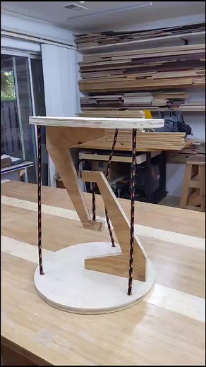 How does it work 😱 ??? Magic table! #woodworker #magic #crazytable