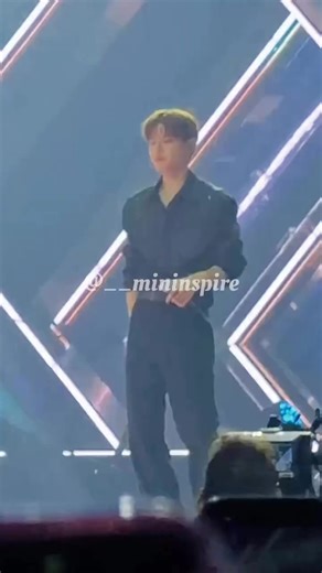 Mastering Body Rolls with Seungmin's Dance Tutorial