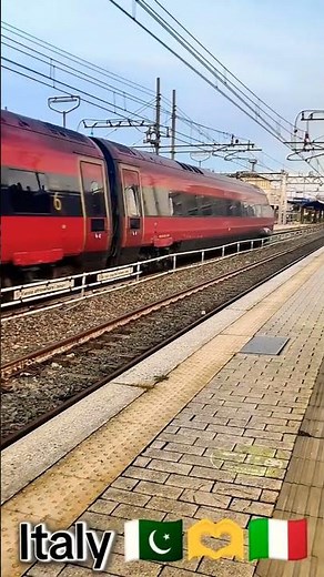 Italo Train review 🇮🇹🫶🇵🇰 #ytshorts #italy