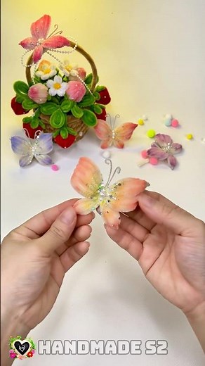 DIY Beautiful Butterfly from Pipe Cleaner #diy #butterfly #pipecleaner