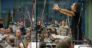 Alexandre Desplat succède à John Williams sur la BO de Star Wars