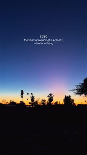 The year for slowing down, noticing the small things, taking a breath and being present in each moment. 🌞 #2026 #newyearsresolution #fyp #intentionalliving #motivation