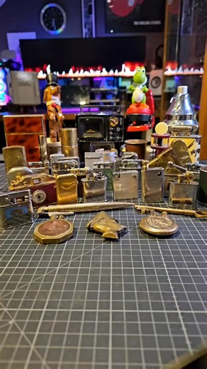 555K views · 10K reactions | OLD LIGHTERS FROM THE COLLECTION | Histoireduneflamme. | Facebook