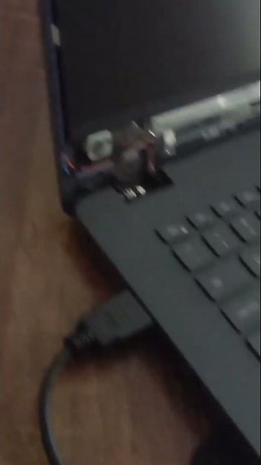 Cara cek lcd laptop rusak - dgn cara sambungkan ke monitor #laptop #dell