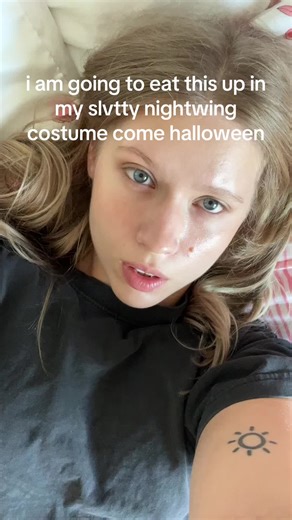 Blonde Nightwing Costume Reveal for Halloween