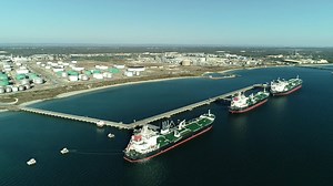 Drone footage of a crude oil ship delivery at our Kwinana Refinery in Perth. | bp