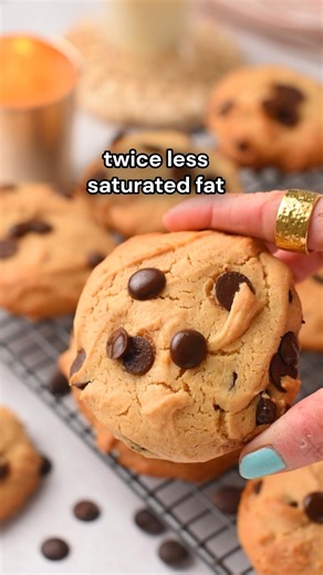Carine Claudepierre | 5 g protein, twice less saturated fat🙏Comment 'COOKIES' and I'll DM you the recipe for these Chocolate Chip Condensed Milk Cookies are rich... | Instagram