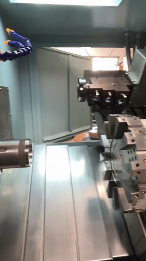 Simple Turning and Milling Machine: The function of flying tool disk is to fix the tool and make it rotate in order to process the workpiece. The power head realizes the functions of boring, milling, drilling, etc. The 12-station servo turret has a fast tool change speed. #cnc #machine #turret #turning #milling #powerhead #speed | SYNE Machines | Facebook