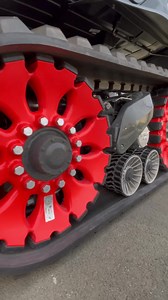 🚜 #CLAAS #AXION 930 TERRA TRAC On vous propose de terminer la semaine en beauté avec ce tracteur d’exception, vu sous tous les angles 🤩 | CLAAS