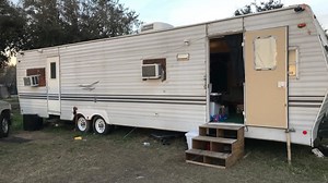 Two arrested in Pleasanton meth bust