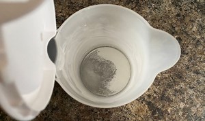 I used baking soda to remove stubborn limescale from my kettle