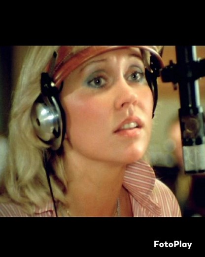 Agnetha Fältskog's Solo Line: "The Way Old Friends Do" LIVE