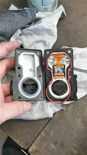 remove egr sensor and clean inside egr sensor freightliner