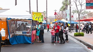 Farmers Market - River Park Shopping