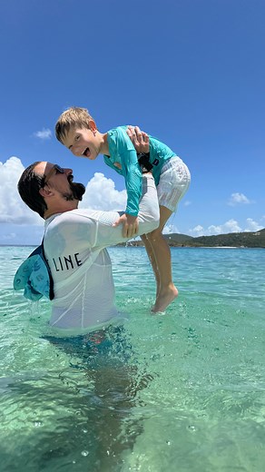 Tim Tracker on Instagram: "Let’s tour the Roy O. Disney Suite onboard the Disney Magic! ✨ #disneymagic #disneycruise #disneycruiseline #disneycruises"