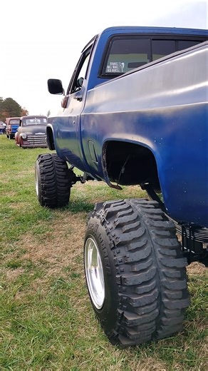 1981 Chevy k10 Square Body Pickup Truck