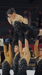 🏆🇺🇸 Teams Elite Junior etched their name in #SynchroSkating history, claiming the first-ever ISU World Junior Synchronized title for the USA! 🔥 In a thrilling finale filled with intense competition, tight scores, and unforgettable moments, they delivered a GOLDEN performance in Gothenburg! 🌟 Hear from the champions themselves – watch the full interview here! 🎤🎥 ➡️ https://youtu.be/JtIAyqiRdPI | ISU Figure Skating