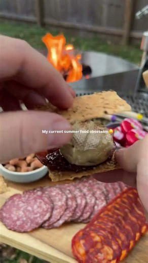 Campfire Savory S’mores #discoverlifeway #recipe #lifewaypartner #easyrecipe #food #cooking #foodie