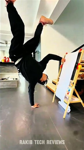 Dramatic entry to drawing. 🎭😂 #shorts