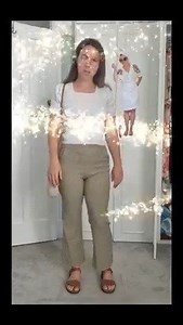 Sarah is helping Laura getting ready for an interview, starting from ... the outfit. Ps.: ho ricevuto innumerevoli messaggi chiamandomi Laura o Sarah 🤣 Ricordate che questi sono solo i nomi dei miei personaggi. (Sono Aurora 😊) | Aurora's Online Language Lessons