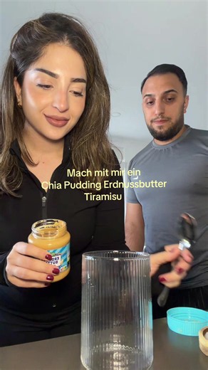 Chia-Pudding Tiramisu mit Erdnussbutter – Rezept