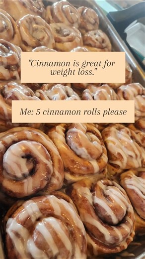 Pretty sure we burned 100 calories just watching this reel! Our house-made jumbo cinnamon rolls will be available all weekend! Stop by! #thanksgiving #longweekendvibes❤️ #sweettooth #happy #cinnamonrolls #deepcreek | Traders Coffee House | Facebook