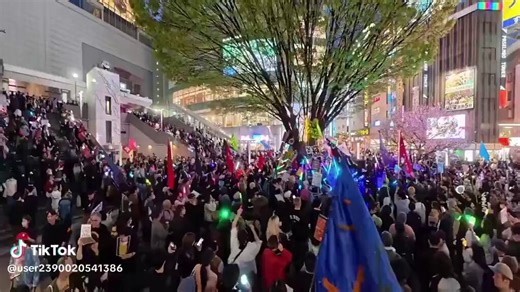 RT @jacksonhinklle: 🇯🇵 Massive anti-war protests in Tokyo, Osaka and other cities across Japan