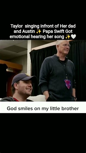 Taylor singing infront of Her dad and Austin ✨ end of an Era docuseries ✨#taylorswift#docuseries