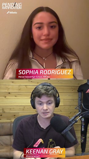 Sophia Rodriguez, fast runner and podcast host of her own 👀 Get to know the Mercer Island HS standout on the latest episode of Pending Ratification! 📺 on RunnerSpace ➡️https://buff.ly/GWyPrHl 📺 on YouTube ➡️ https://buff.ly/Heucbp1 🎧 on Spotify ➡️ https://buff.ly/UngeTru 🎧 Apple Podcasts ➡️ https://buff.ly/10Vqj57 | RunnerSpace