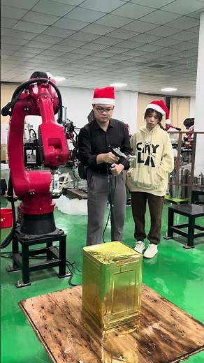 Programming-free spray robot. #spraying #industrialrobot #sixaxisrobot #robotics #automatic