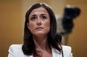 Cassidy Hutchinson Wiki, Husband, Age, Bio, Height, Salary, Parents & More