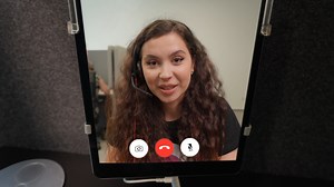 18K views · 122 reactions | De acum, experții tăi BCR sunt la un apel video distanță.  Economisim timp pentru nevoile tale, știm cât de important este.  Disponibil la programările din George, de pe site-ul bcr.ro și în unele hub-uri. | BCR | Facebook