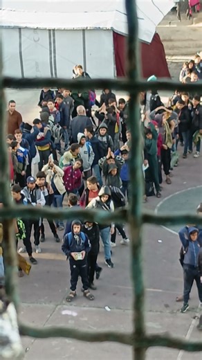 hurt and hurt 💔 😞 the school is just hows helb us please 🙏