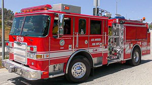 LAFD Engine 109 Responding To A Traffic Collision.