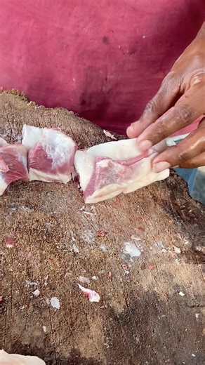 mutton chest cutting #mdmeatcutting #mdmuttonshop #goatmeatcutting #mutton #chest #cuttingskills