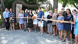 Berlin winery creates new tradition for farming family